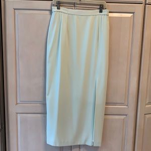 Women’s maxi mint skirt Size 10